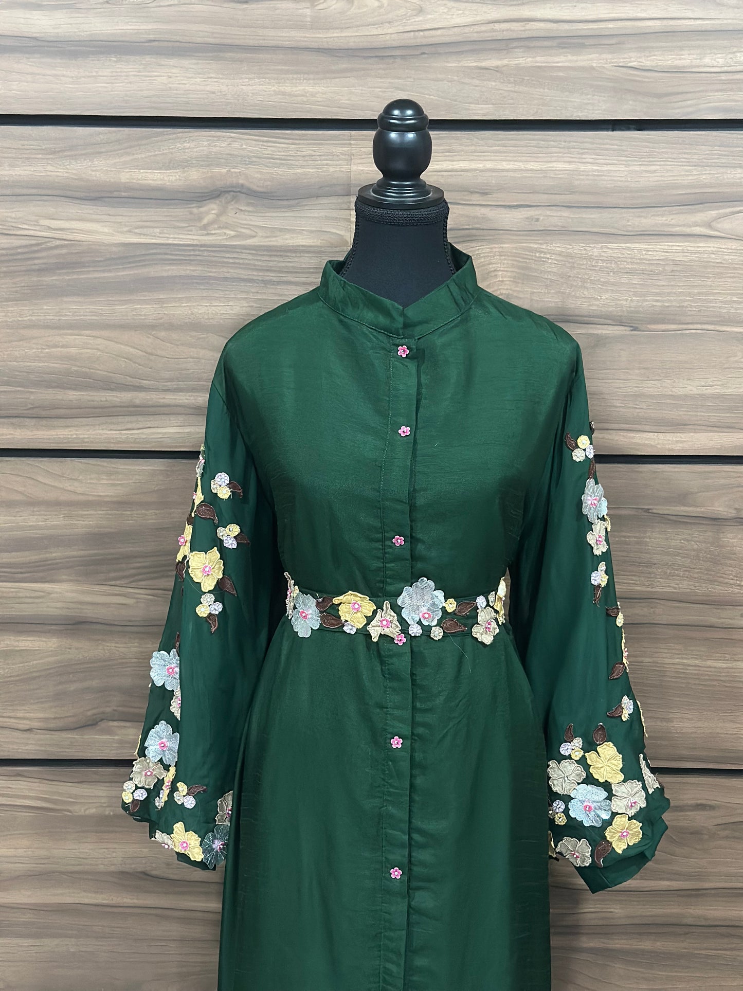 Frill & Flora