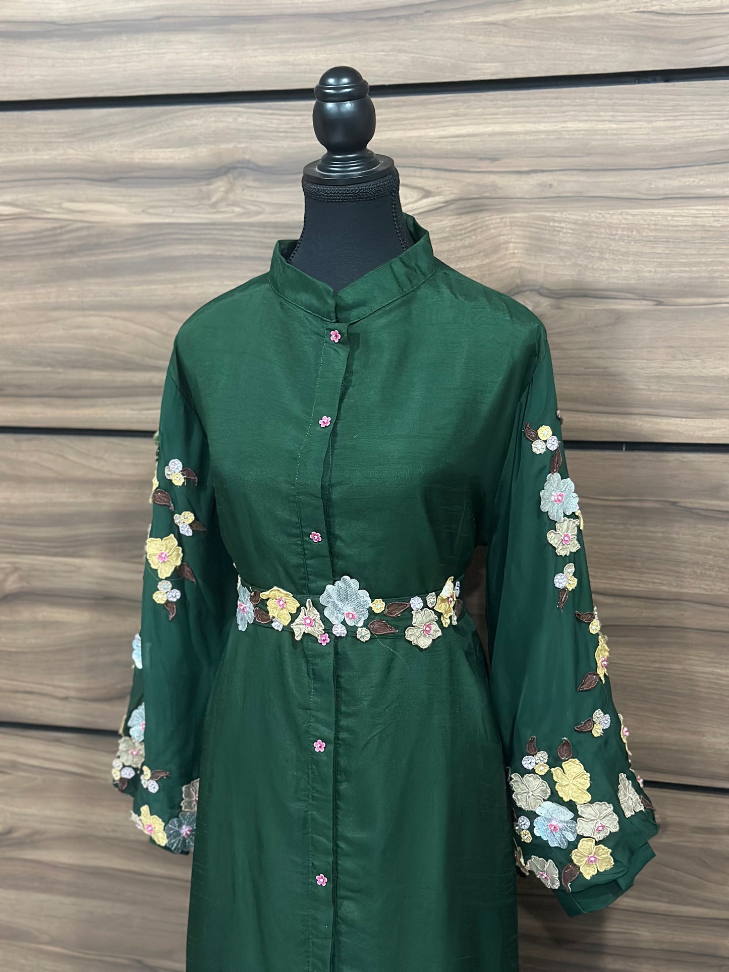 Frill & Flora