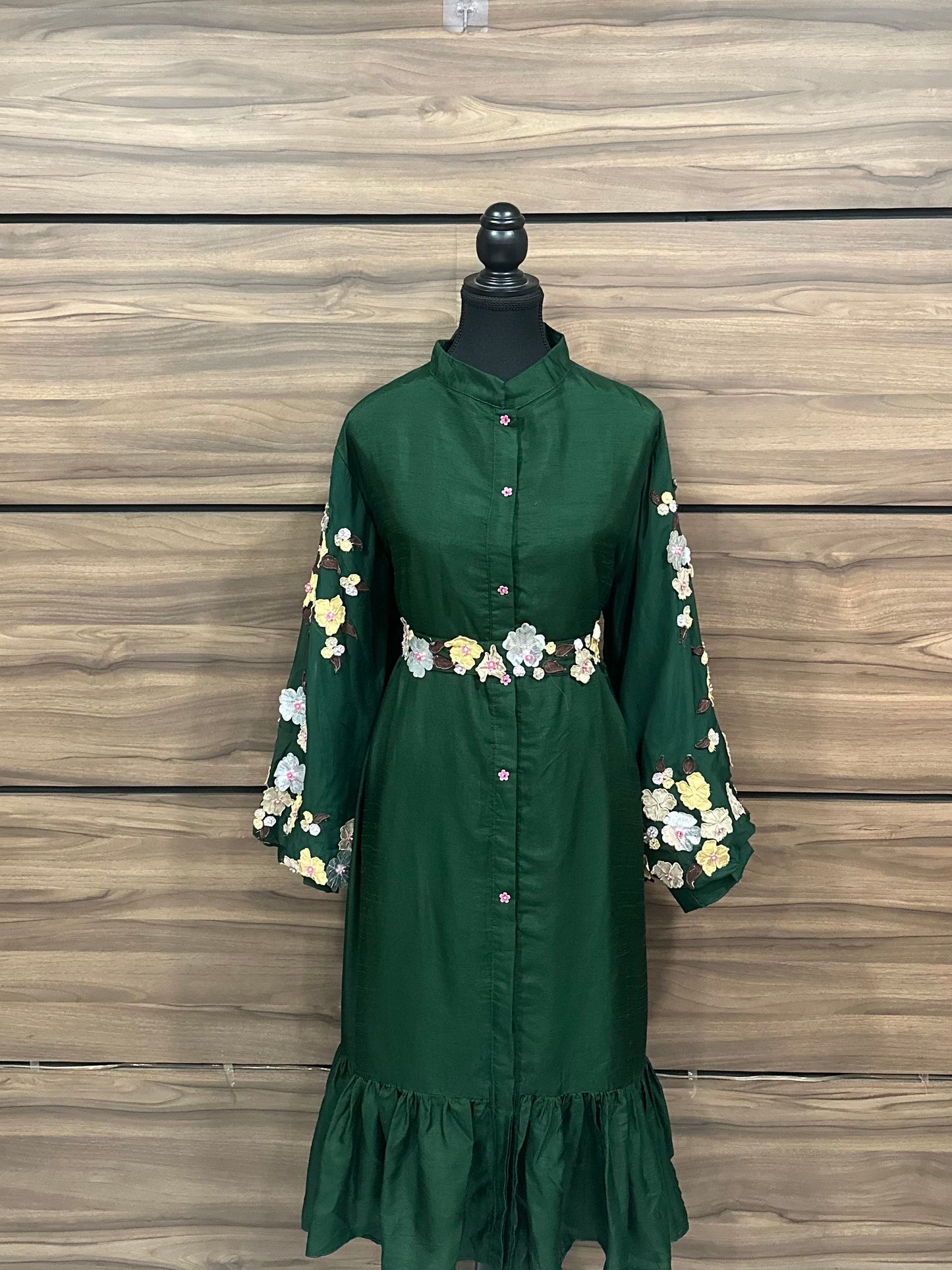 Frill & Flora