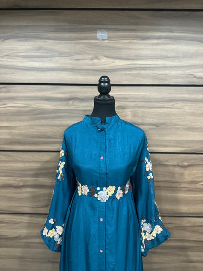 Frill & Flora